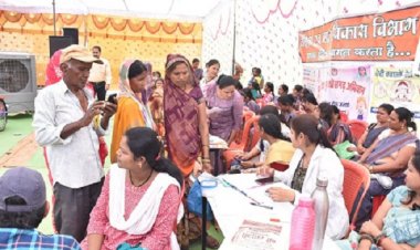 सुशासन तिहार अंतर्गत छुरिया विकासखंड के ग्राम महाराजपुर में समाधान शिविर का हुआ आयोजन