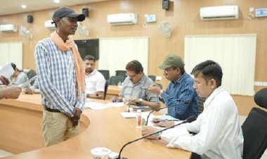 सीईओ जिला पंचायत ने जनदर्शन में सुनी शिकायतें