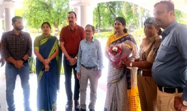 राज्य बाल अधिकार आयोग अध्यक्ष ने ली समीक्षा बैठक