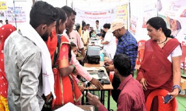 कोटागांव और नगर पंचायत गुण्डरदेही में आयोजित समाधान शिविर में हितग्राहियों को मिली सौगात
