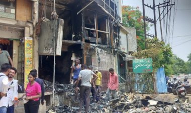 मेडिकल-काम्प्लेक्स में लगी आग, दुकान खाख