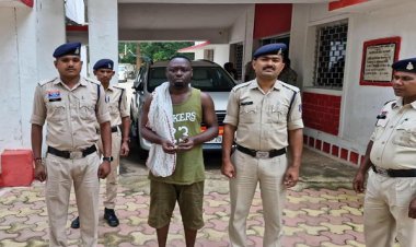 जशपुर में बिना वीजा-पासपोर्ट के घूमता मिला नाइजीरियन नागरिक, पुलिस ने पकड़ा