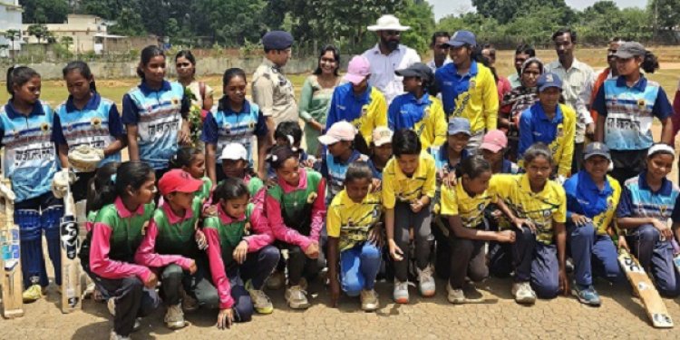 जशपुर की बेटियों ने क्रिकेट में लहराया परचम