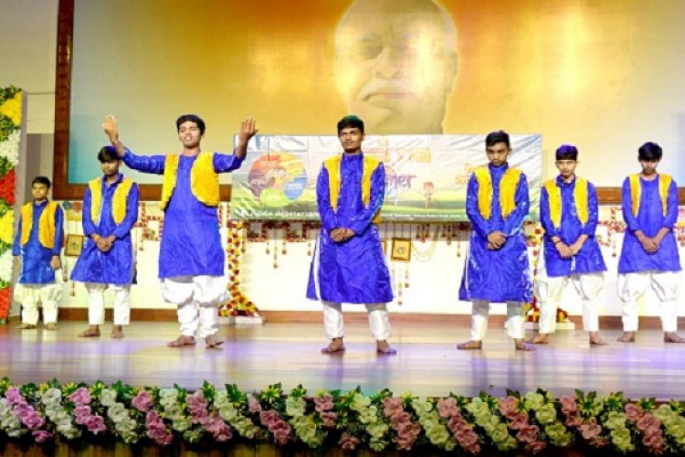 रंगारंग सांस्कृतिक कार्यक्रम के साथ हुआ समर कैम्प का समापन