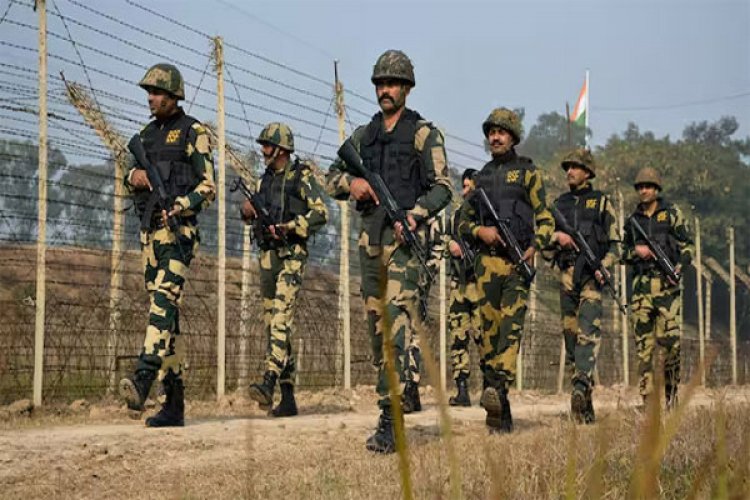 शोपियां में लश्कर-ए-तैयबा के 3 आतंकवादी मारे गए, 2 अभी जंगलों में छिपे