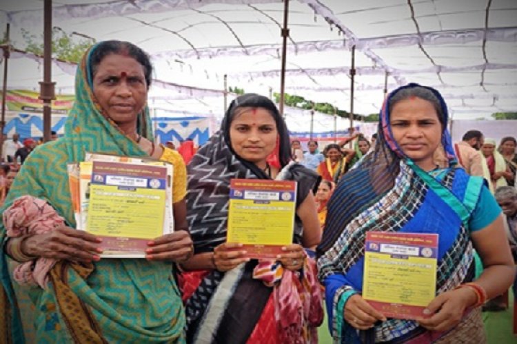 सांवली बाई, तामेश्वरी और गोदावरी ने आवेदन के त्वरित समाधान होने पर व्यक्त की प्रसन्नता