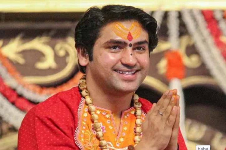 पड़ोसी मुल्क पर भड़के बाबा बागेश्वर, कहा- पाकिस्तान बिगड़ी औलाद, सिखाएंगे सबक