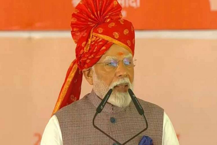 बीकानेर में पीएम मोदी ने कहा- हमारी सेनाओं ने ऐसा चक्रव्यूह रचा कि घुटने टेकने को मजबूर हो गया पाकिस्तानबीकानेर में पीएम मोदी ने कहा- हमारी सेनाओं ने ऐसा चक्रव्यूह रचा कि घुटने टेकने को मजबूर हो गया पाकिस्तान