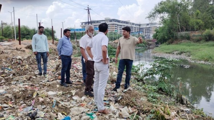 जब्बार नाला सफाई का निरीक्षण, निकासी के लिए पुलिया चौडी करने आवश्यक निर्देश