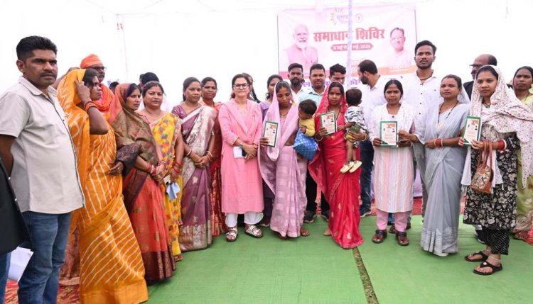 दलहन-तिलहन की खेती अपनाएं, पानी बचाएं और बेटियों को खूब पढाएं : कलेक्टर