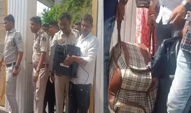 तोमर बंधुओं की हवेली पर पुलिस का छापा, 37 लाख नकद, हथियार व सोना बरामद