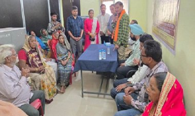 आयुष्मान आरोग्य मंदिर के स्वास्थ्य मेले में दाई-बबा दिवस का हुआ आयोजन