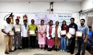 मॉडल ब्लड बैंक सेंटर के सहयोग से एमएसएमई विकास कार्यालय के कर्मचारियों ने किया रक्तदान