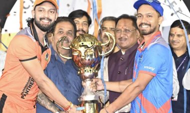 मुख्यमंत्री ने CCPL की विजेता टीमों को सौंपा विनर्स कप