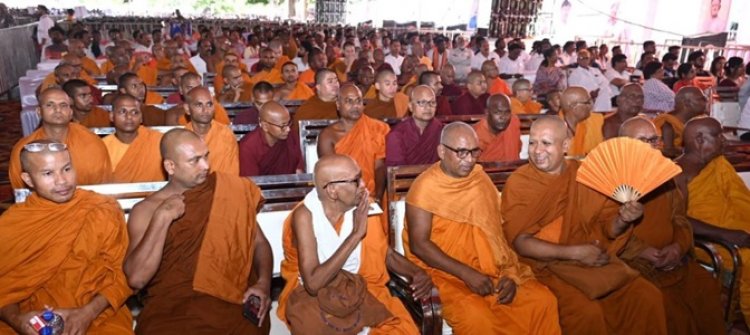 हमारी सरकार बस्तर में शांति और विकास के लिए प्रतिबद्ध: मुख्यमंत्री