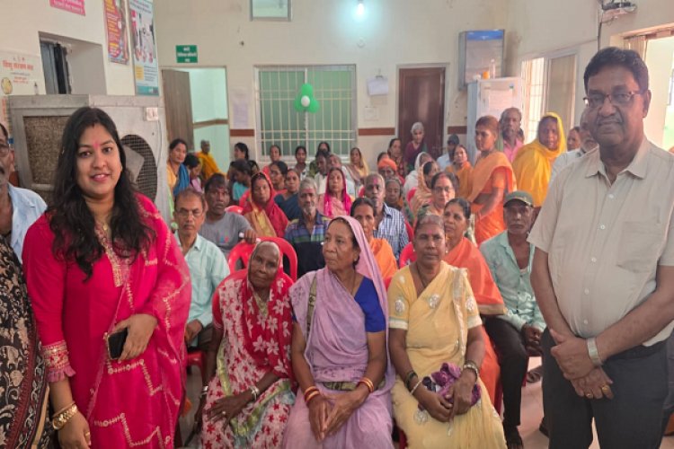 रायपुर के आयुष्मान आरोग्य मंदिर में दाई-बबा दिवस का भव्य आयोजन