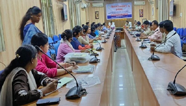 लंबित प्रकरणों के शीघ्र निराकरण के लिए जिला स्तरीय संवेदीकरण कार्यशाला संपन्न