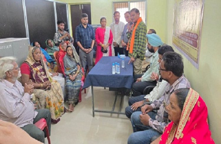 आयुष्मान आरोग्य मंदिर के स्वास्थ्य मेले में दाई-बबा दिवस का हुआ आयोजन