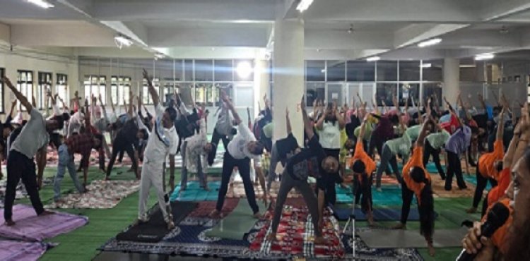 सभी नगरीय निकायों, जनपदों, ग्राम पंचायतों में किया गया योगाभ्यास
