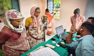 लाभ संतृप्ति शिविर में योजनाओं से लाभान्वित होेने पर हितग्राही हुए प्रसन्नचित