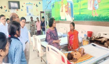 कलेक्टर ने किया जिला चिकित्सालय का निरीक्षण