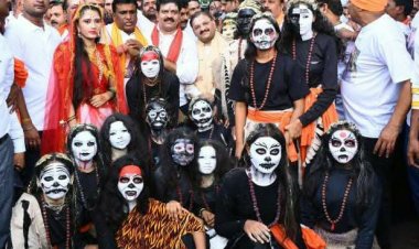 कस्तूरबा विद्यालय की झांकी व शिव तांडव ने भोरमदेव पदयात्रा को बनाया ऐतिहासिक