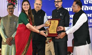 भावना बोहरा और लखेश्वर बघेल को मिला उत्कृष्ट विधायक सम्मान