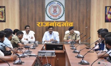 अपर कलेक्टर ने गणेश विसर्जन झांकी के संबंध में गणेशोत्सव समिति के सदस्यों की ली बैठक