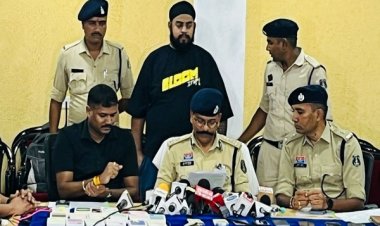 मोबाइल फाइनेंस के नाम पर लाखों की ठगी करने वाला 'लवली' गिरफ्तार