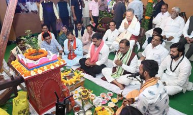 सीएम साय ने गौरी-गणेश, नवग्रह की पूजा कर भगवान शिव का किया अभिषेक