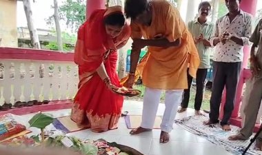 नपा अधिकारी ने शिवलिंग की विशेष पूजा कर भटगांव वासियों के लिए मांगा आशीर्वाद