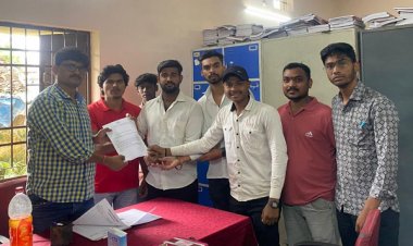 छात्रों के साथ दुर्व्यवहार के विरोध में NSUI ने सौंपा ज्ञापन