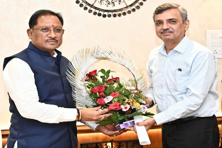मुख्यमंत्री से केंद्रीय भूमि संसाधन सचिव ने की भेंट, कई विषयों पर हुई चर्चा