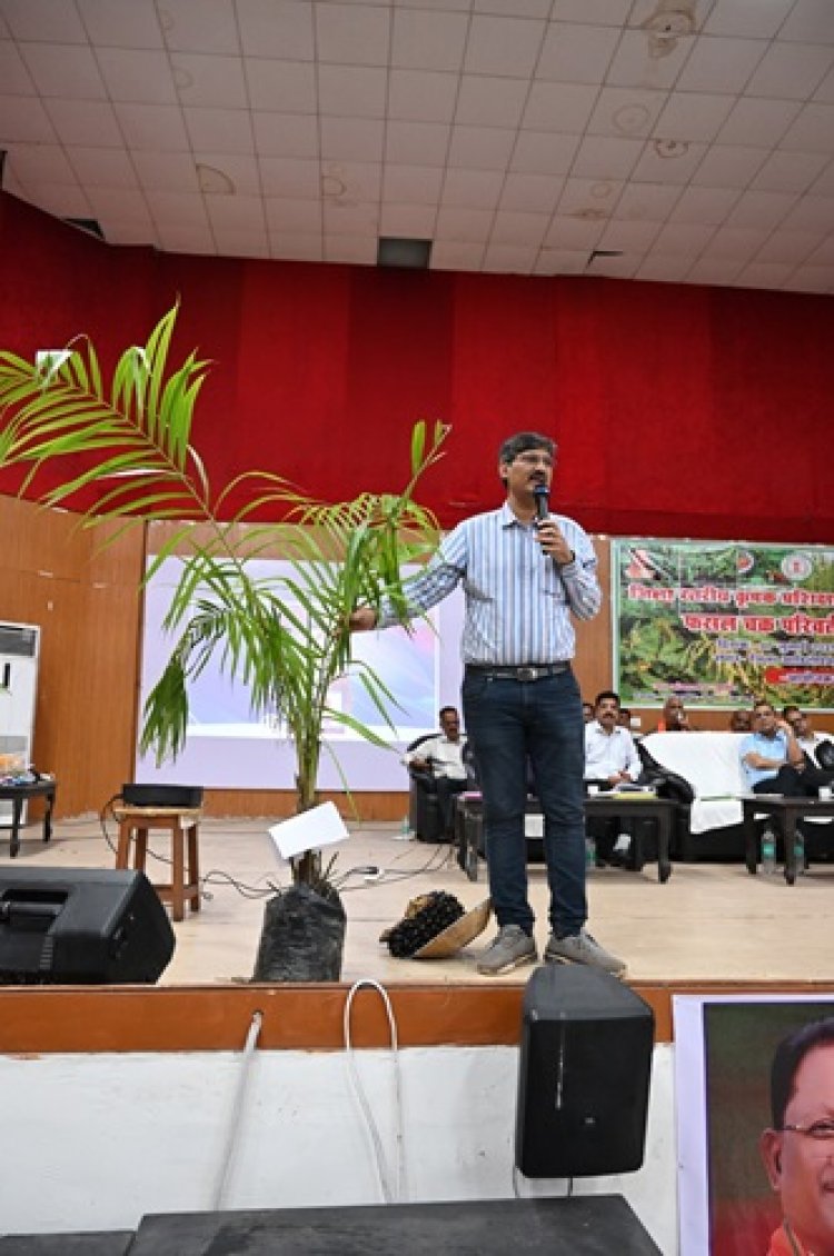 कृषि नवाचारों और योजनाओं के माध्यम से बढ़ेगी किसानों की आय - कलेक्टर