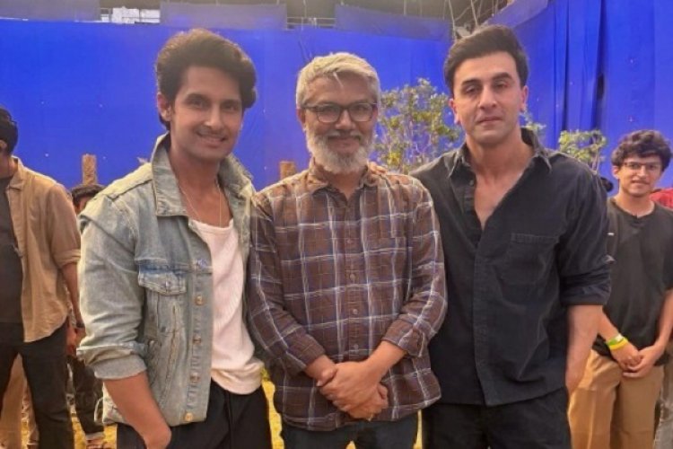 रामायण की शूटिंग के बीच रवि दुबे ने शेयर की रणबीर और नितेश के साथ अपनी तस्वीर