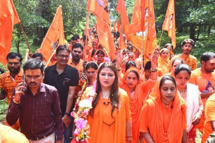 अमरकंटक से भोरमदेव तक 151 किमी पदयात्रा पर निकलीं भावना बोहरा