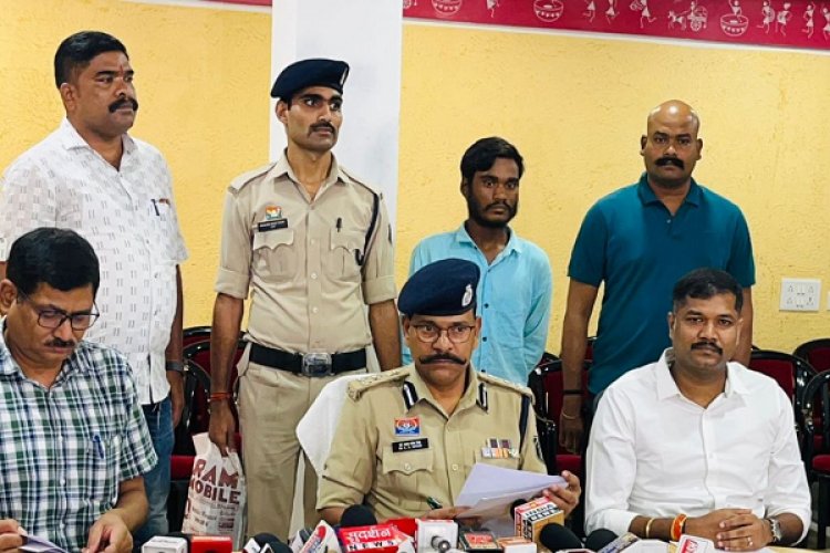 लूटपाट करने वाले दो सगे भाई गिरफ्तार, लाखों का माल बरामद