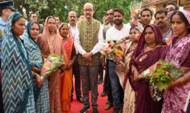 गोद ग्राम सोनपूरी में राज्यपाल का जनसंवाद, अंतिम पंक्ति तक योजनाओं के लाभ पर जोर