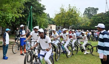 राष्ट्रीय खेल दिवस पर निकाली गई साइकल रैली