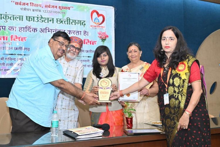 अविरल सेवा अवॉर्ड: शकुंतला फाउंडेशन ने किया 101 सेवा कार्यकर्ताओं का सम्मान