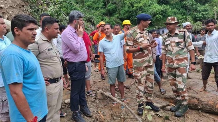 थराली में देर रात फटा बादल: कई घरों में घुसा मलबा, दो लापता