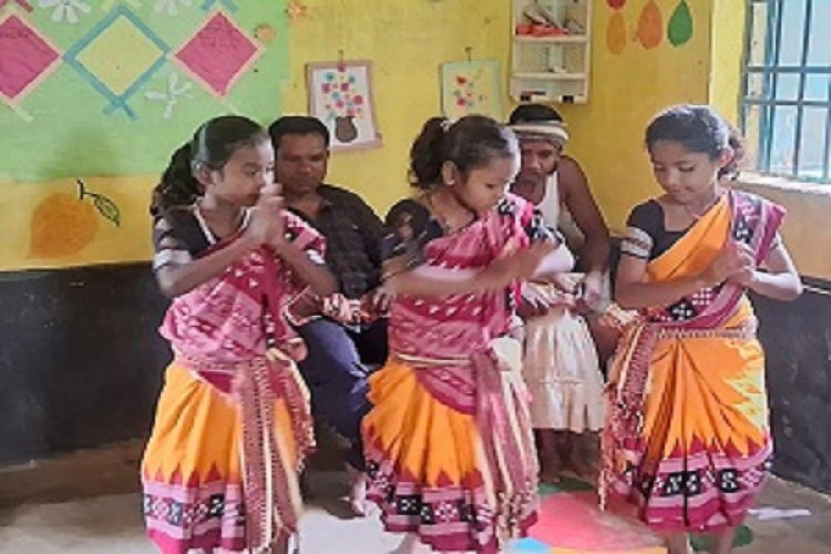 आंगनबाड़ी केन्द्रों में रजत जंयती के अवसर पर बाल मेला आयोजन किया गया