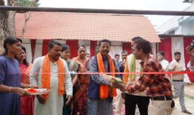 मोदी के जीवनवृत संकल्पना हर व्यक्ति के लिए प्रेरणास्पद : विधायक अटामी