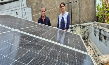 रायपुर : भिलाई निवासी शकुन्तला ने सोलर ऊर्जा से घटाया बिजली बिल, अतिरिक्त उत्पादन से आमदनी भी