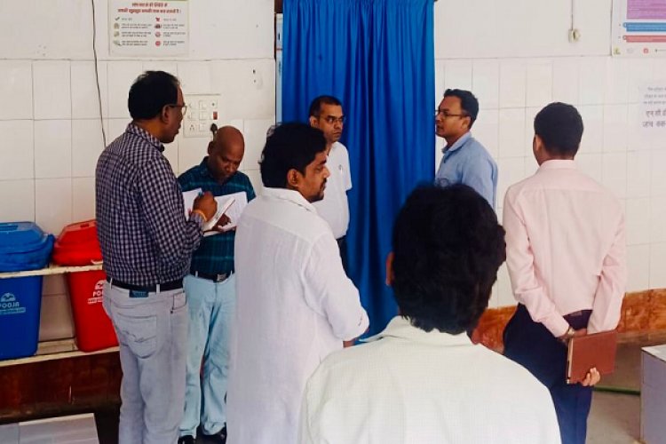 स्वास्थ्य सेवाओं में सुधार को लेकर कलेक्टर ध्रुव सख्त, कोंटा सामुदायिक स्वास्थ्य केंद्र का औचक निरीक्षण