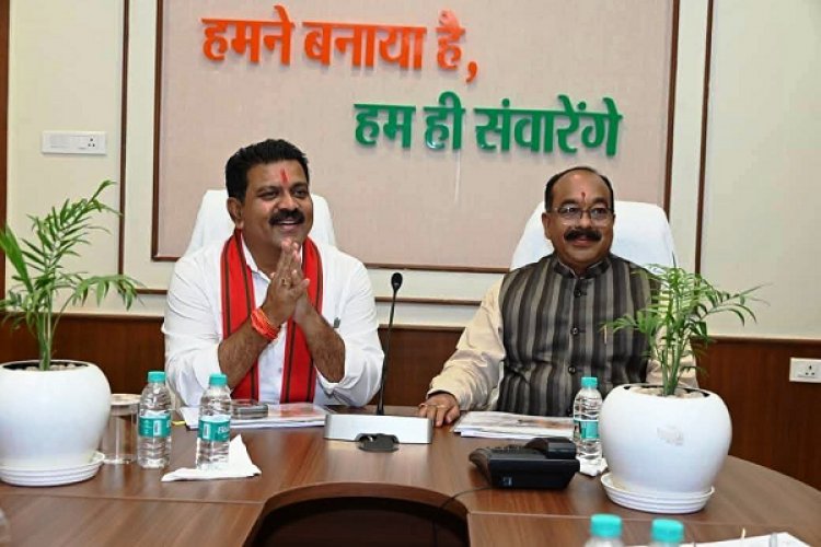 करसाय ता बस्तर बरसाय ता बस्तर : उप मुख्यमंत्री द्वय श्री अरुण साव और श्री विजय शर्मा ने बस्तर ओलंपिक की तैयारियों की समीक्षा की