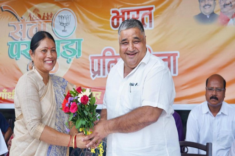 रायपुर : सेवा पखवाड़ा के तहत गांधी स्टेडियम में भव्य चित्रकला प्रतियोगिता