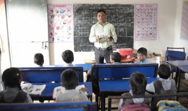 रायपुर : युक्तियुक्तकरण से डूबान क्षेत्र के विद्यालय को मिला नया शिक्षक