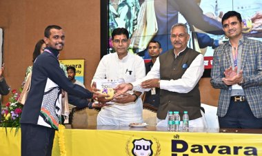 रायपुर : एक पृथ्वी, एक स्वास्थ्य’ का संदेश - योग से विश्व कल्याण की ओर भारत - राजस्व मंत्री श्री टंक राम वर्मा