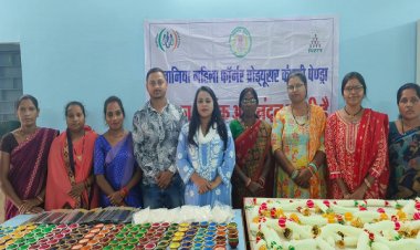 रायपुर : दीये और पूजा सामग्री की बिक्री से समूह की महिलाएं हो रही समृद्ध